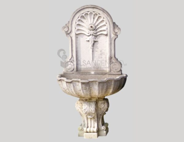 Wall fountain with shell in Vicenza stone