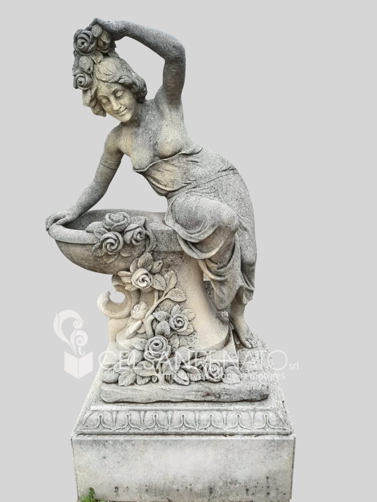 Scultura femminile su vasca di rose - Pietra di Vicenza 1135